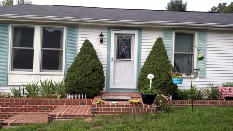 Painting the Entry Doorway Exterior Trim