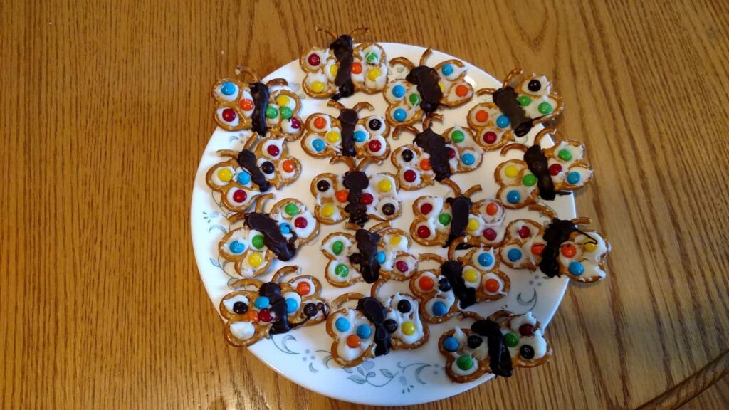 Butterfly chocolate covered pretzels