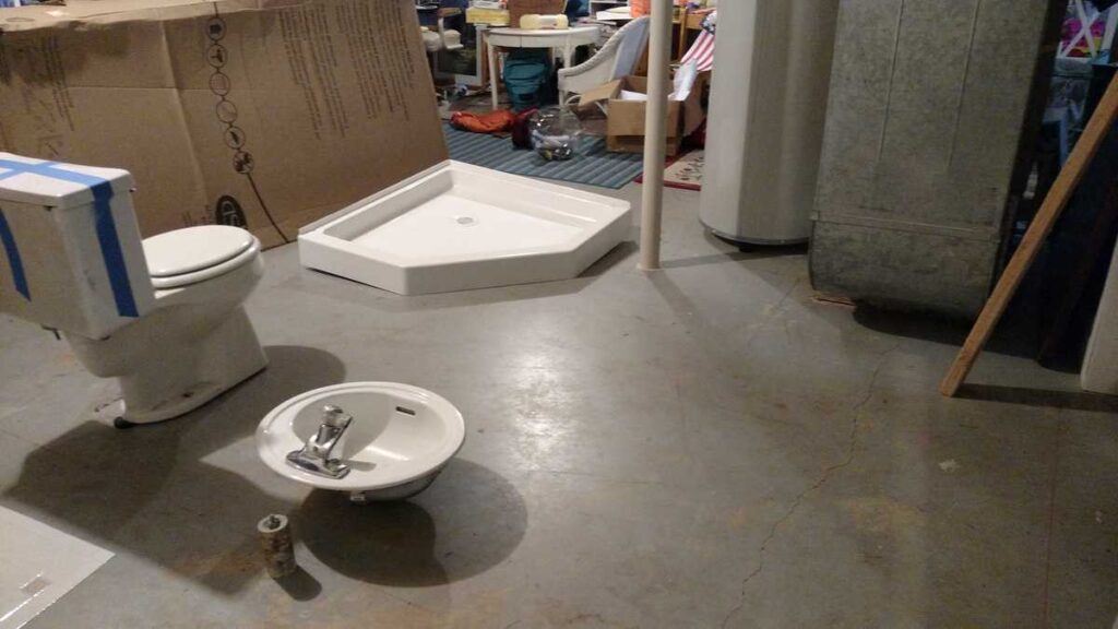 Downstairs Bathroom Finished! http://www.b4andafters.com
