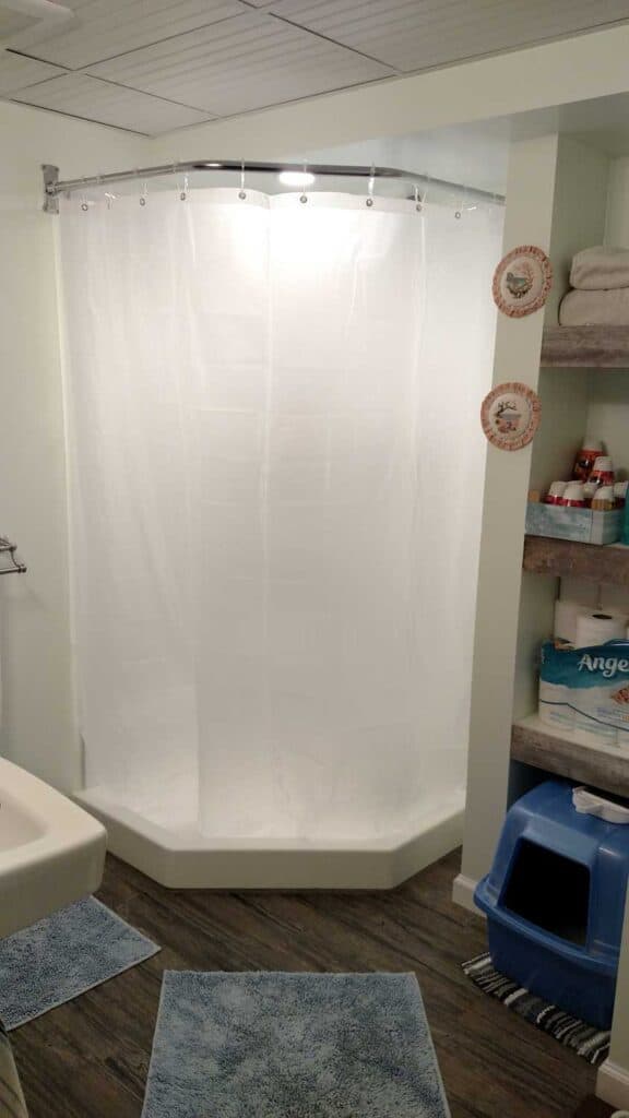 Downstairs Bathroom Finished! http://www.b4andafters.com