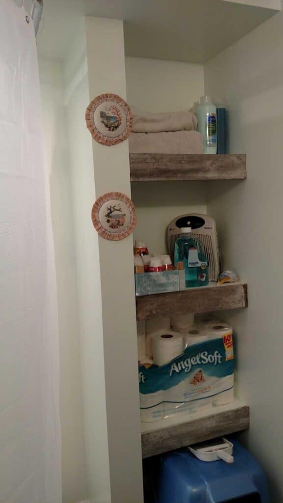 Downstairs Bathroom Finished! http://www.b4andafters.com