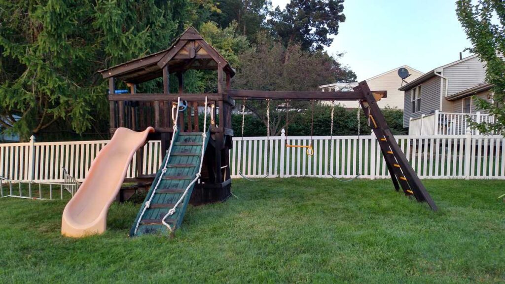 Staining the Playset with Black Walnut TWP by B4 and ...