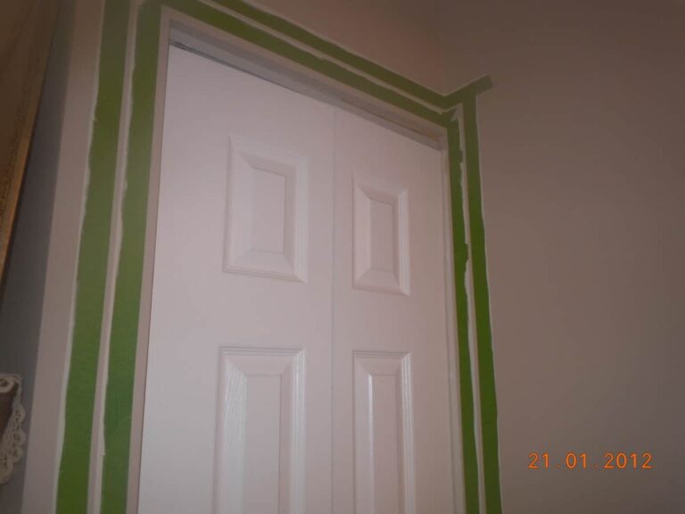 Painting Faux Molding by Liberty at B4 and Afters Project Blog