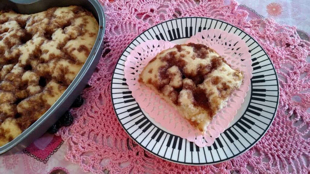 Easy Coffee Cake http://www.b4andafters.com coffee cake slice ready to be eaten