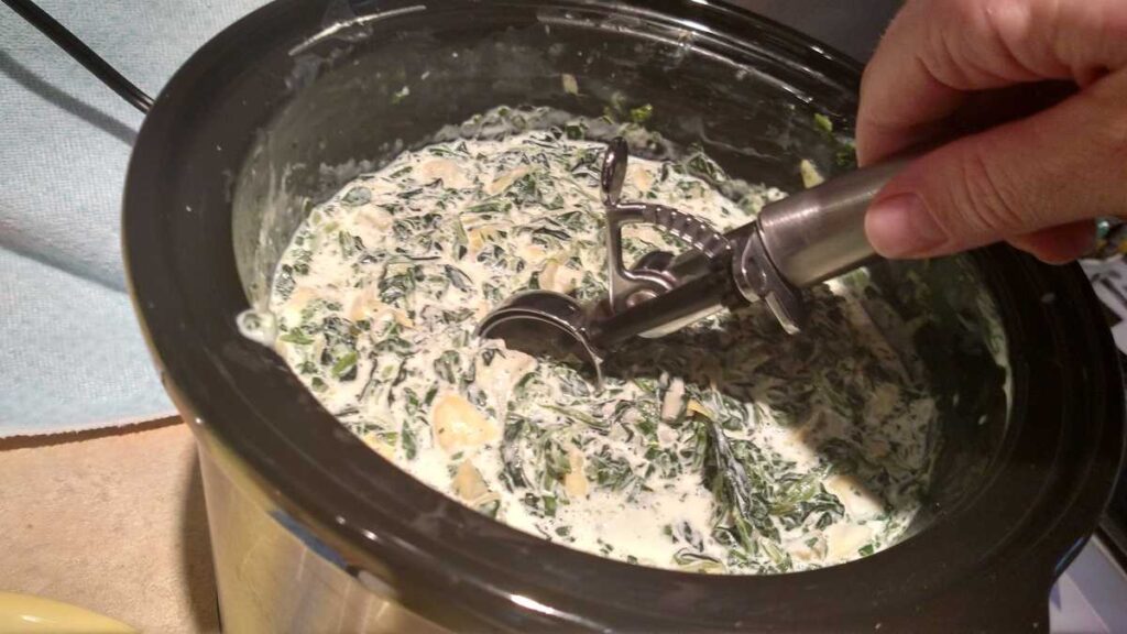 Easy Spinach and Artichoke Dip https://www.b4andafters.com