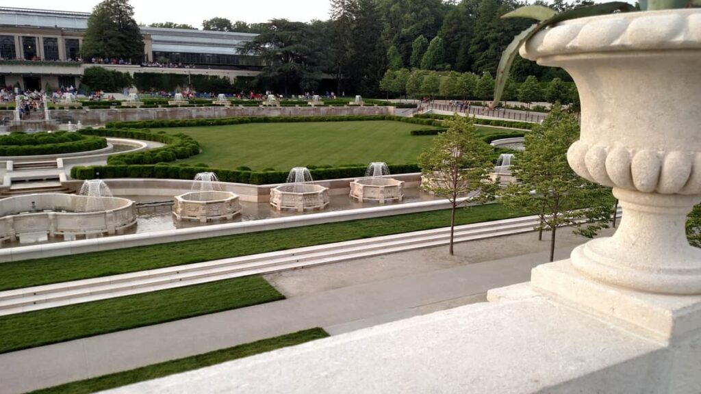 Longwood Gardens Tour https://www.b4andafters.com