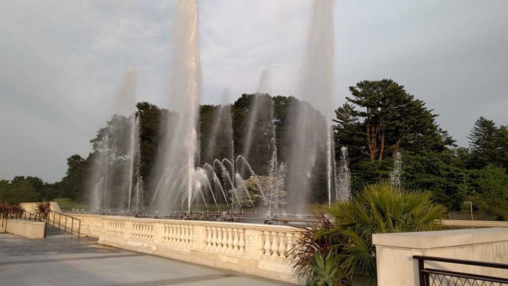Longwood Gardens Tour https://www.b4andafters.com