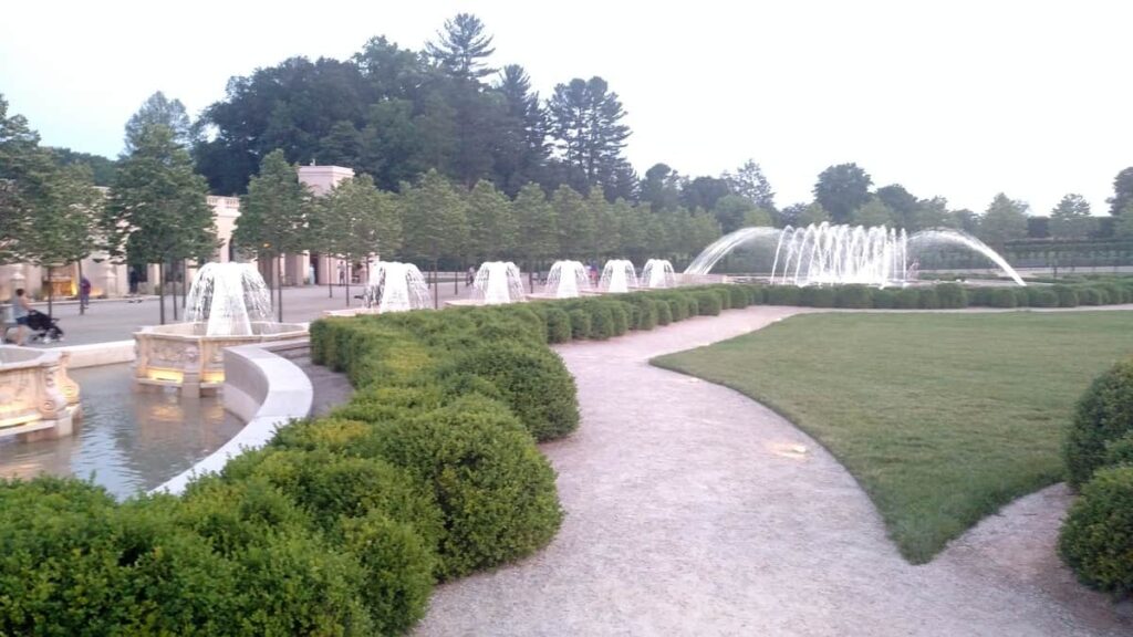 Longwood Gardens Tour https://www.b4andafters.com
