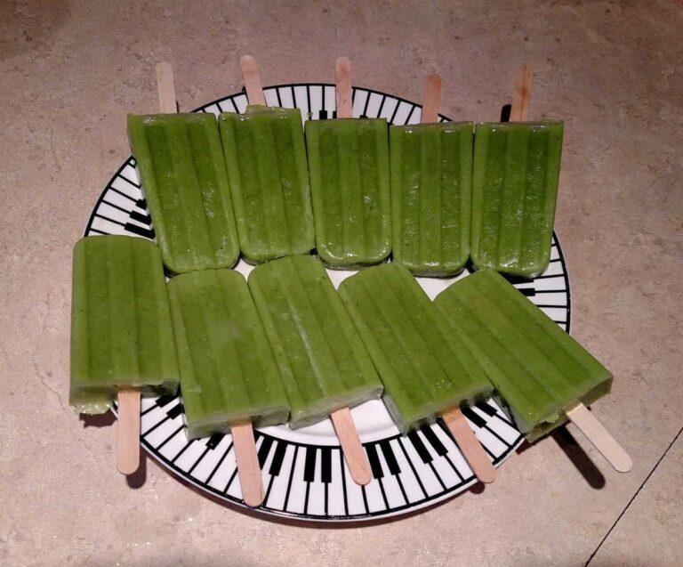 pineapple and spinach popsicles