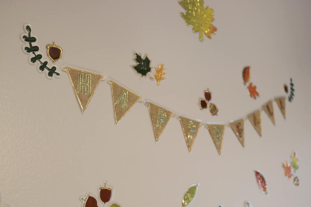 Thanksgiving Kitchen/ Fall Decor https://www.b4andafters.com Happy Fall banner sticker