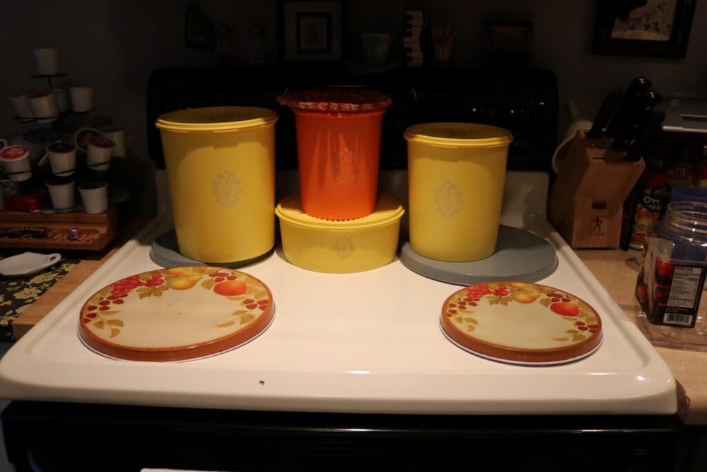Thanksgiving Kitchen/ Fall Decor https://www.b4andafters.com vintage Tupperware, yellow and orange