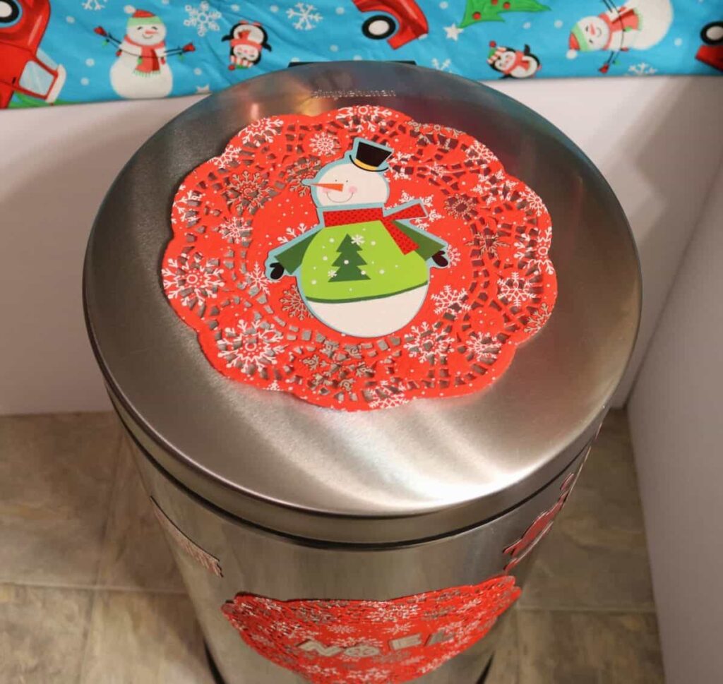 snowman trashcan magnet decor