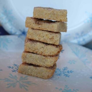 nutmeg shortbread squares