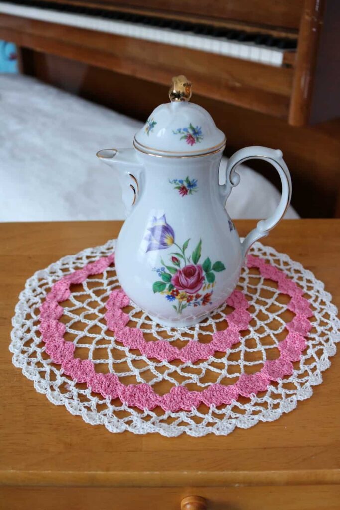 Heart Doily and a Giveaway! https://www.b4andafters.com pink heart doily