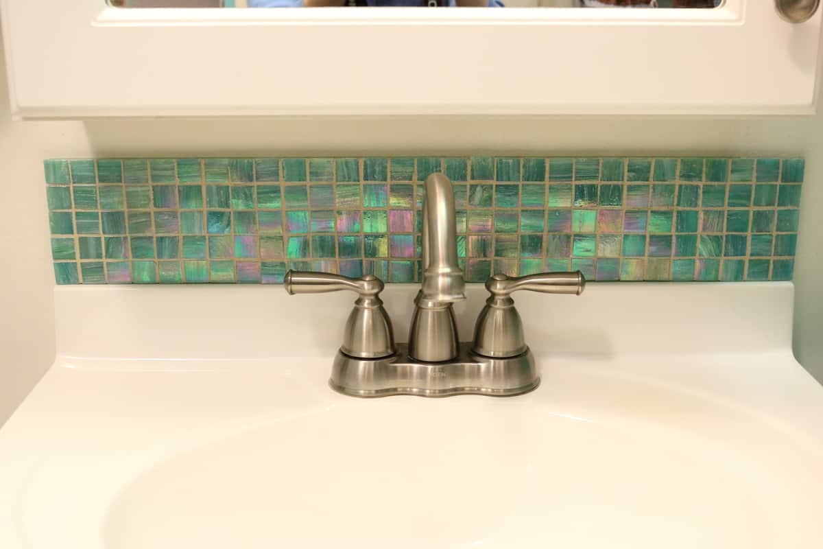 Removable Tile Backsplash for Bathroom Vanity