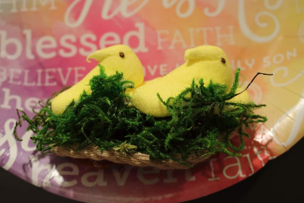 Easy Easter Kitchen Cabinet Decor https://www.b4andafters.com closeup of marshmallow Peeps nest