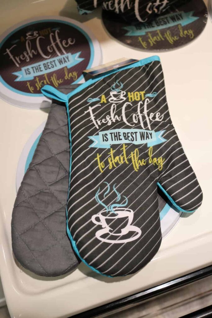 Coffee themed oven mitts