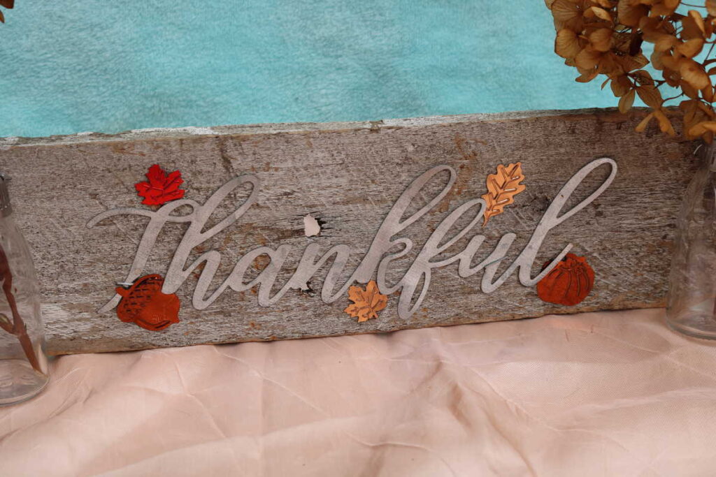 https://www.b4andafters.com/thankful-sign