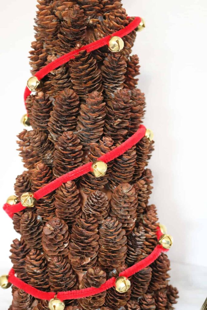 https://www.b4andafters.com/jingle-bell-pine-cone-tree