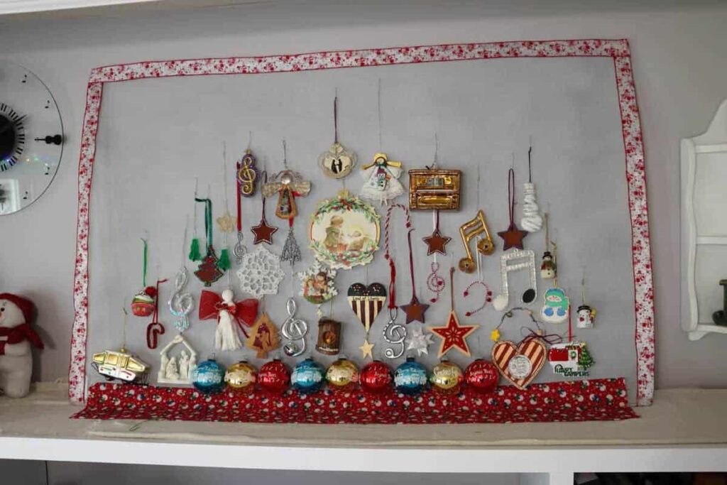 ornament display idea