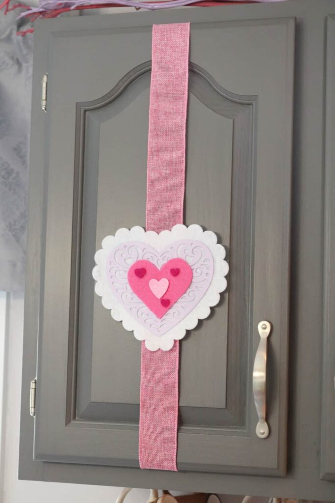 https://www.b4andafters.com/kitchen-cupboard-valentine-decor