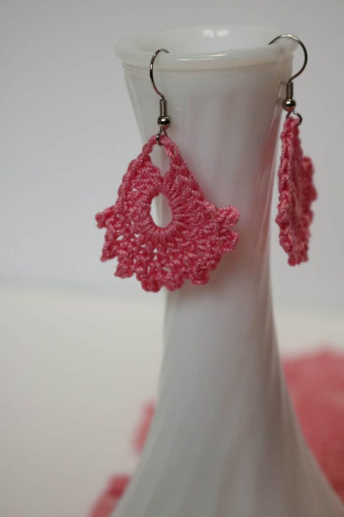 pink crochet earrings https://www.b4andafters.com/easy-crocheted-earrings/