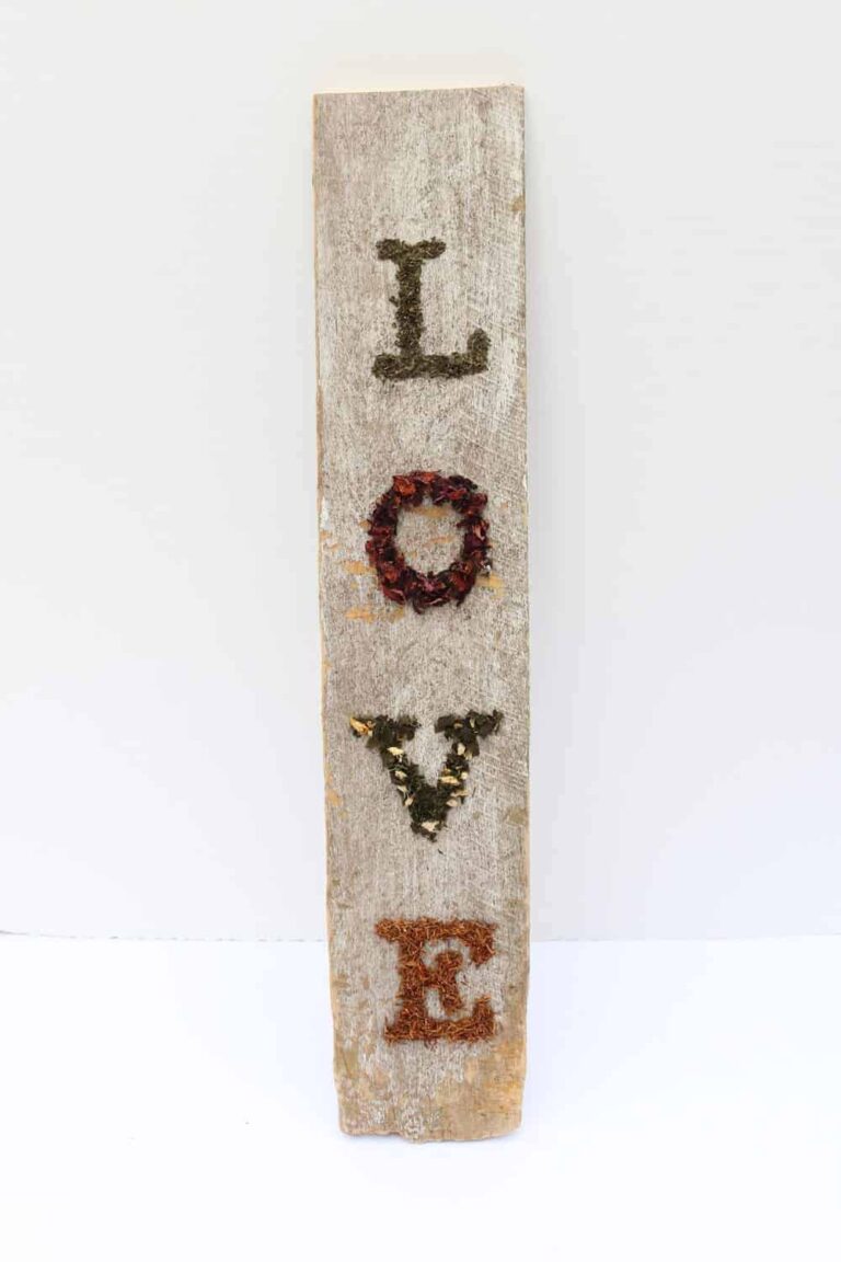 LOVE Sign