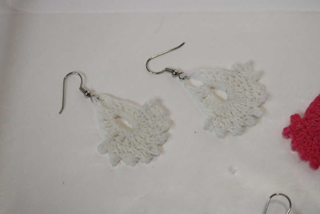 wet earrings drying https://www.b4andafters.com/easy-crocheted-earrings/