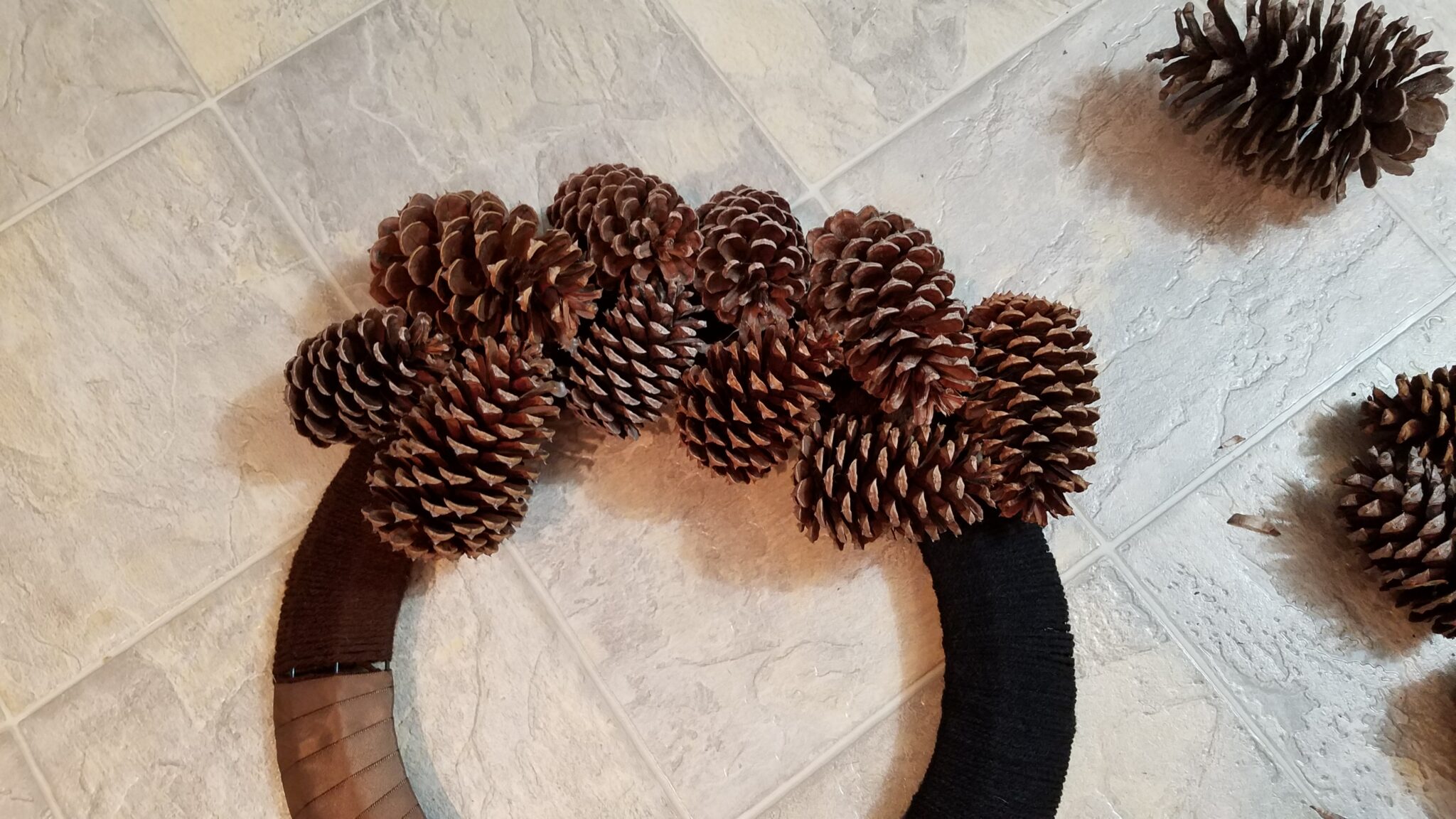 Making a Pine Cone Wreath B4 and Afters for One Dollar!!