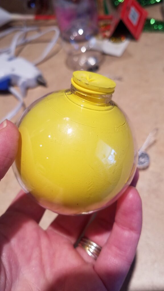 yellowballoon clear Christmas ornament idea