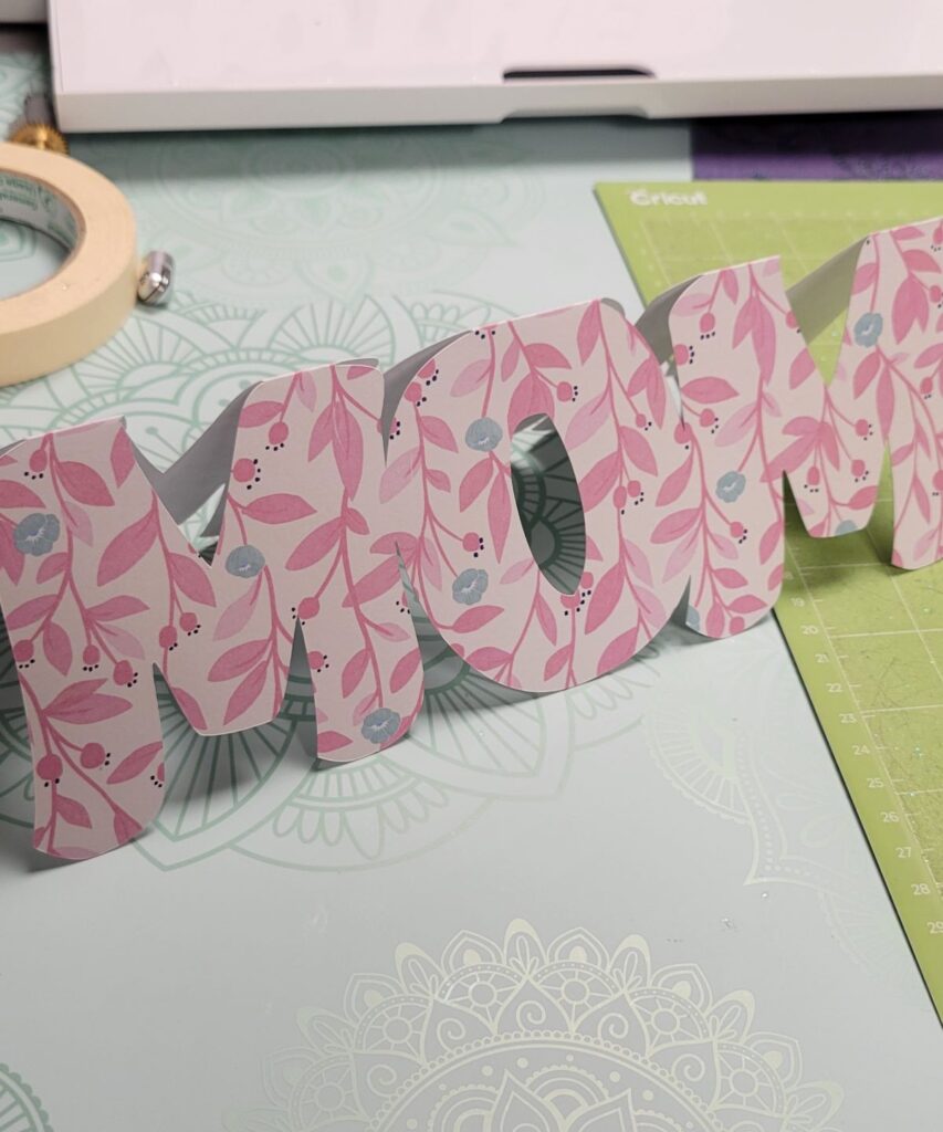Mom shaped card