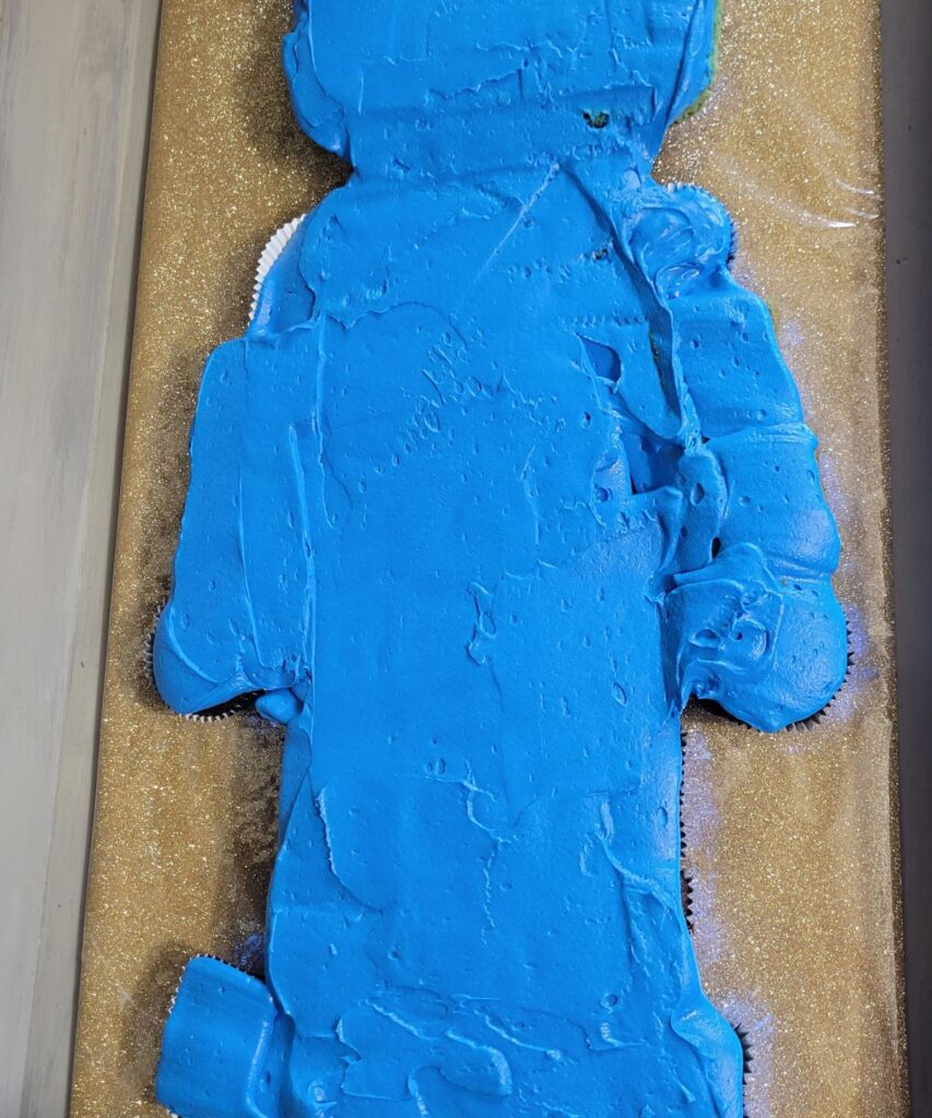 blue frosting on cake