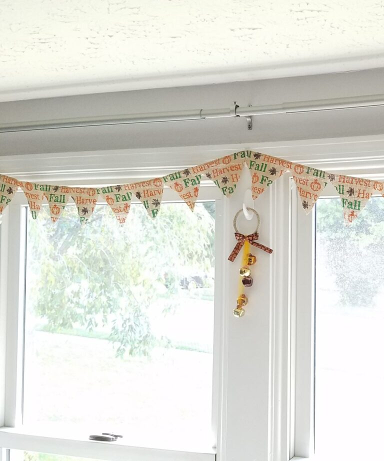 Easy DIY Fall Burlap Banner