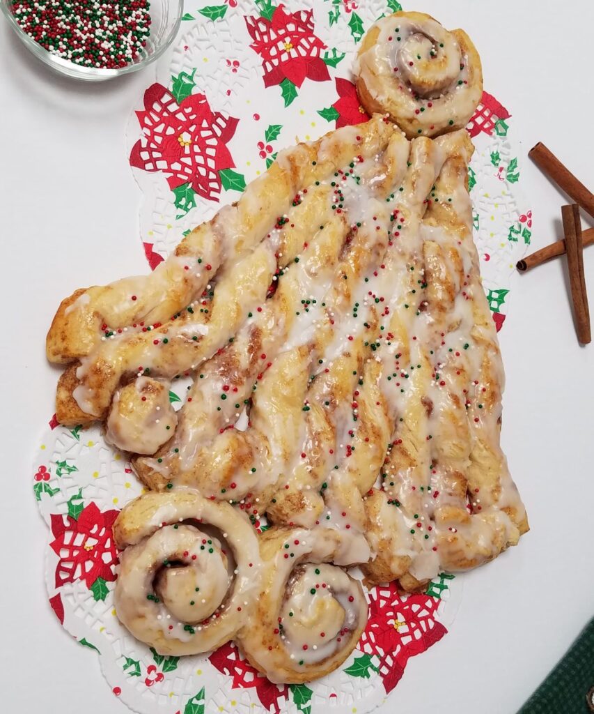 Christmas tree shaped cinnamon rolls