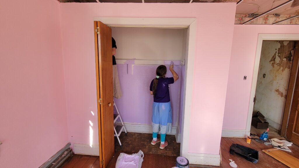 pink walls purple closet