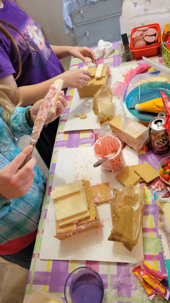 building graham cracker houses