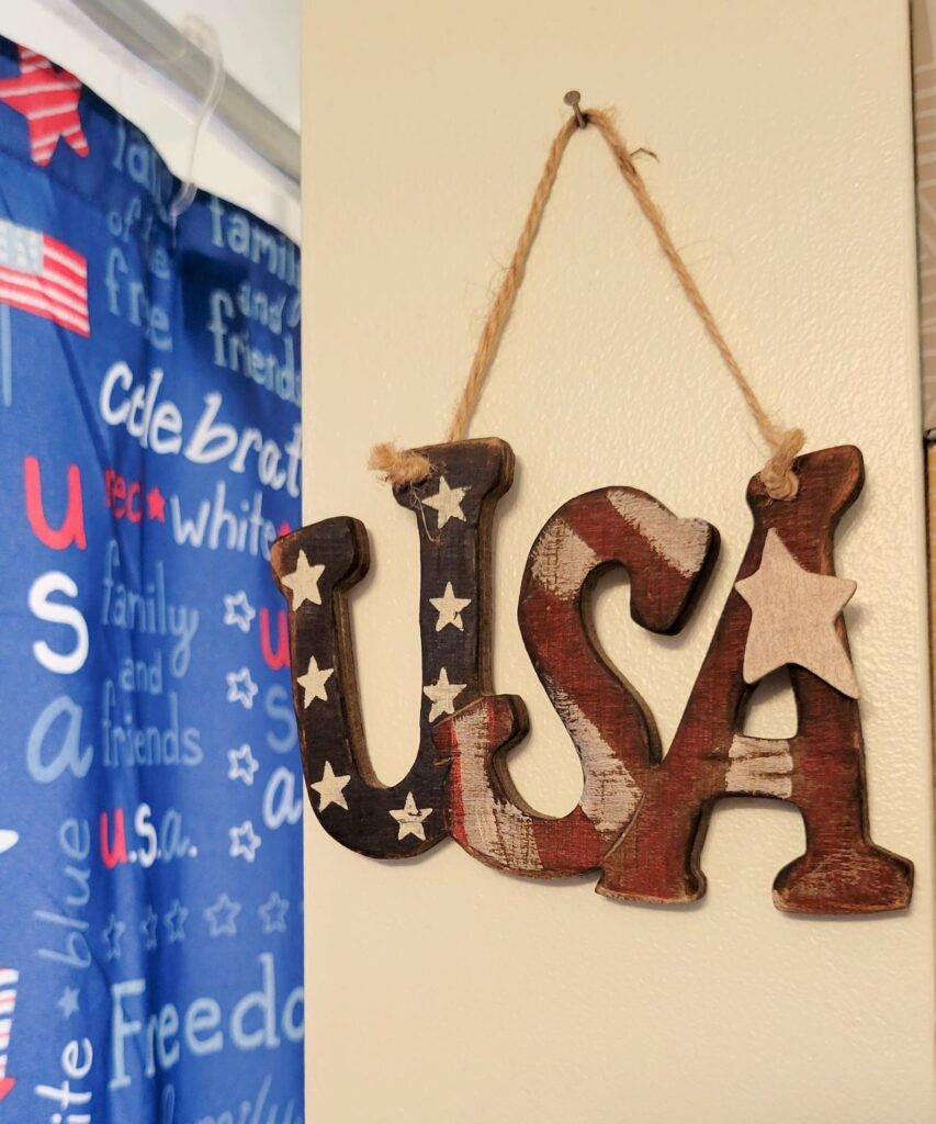 closeup of wooden USA sign