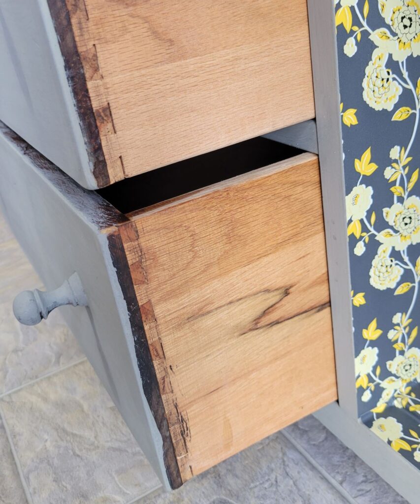 dovetailed drawer sides