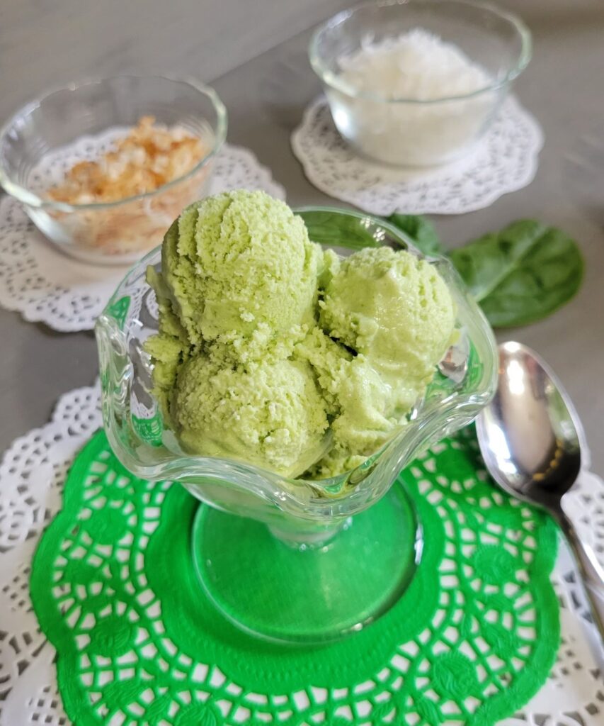 homemade green spinach ice cream