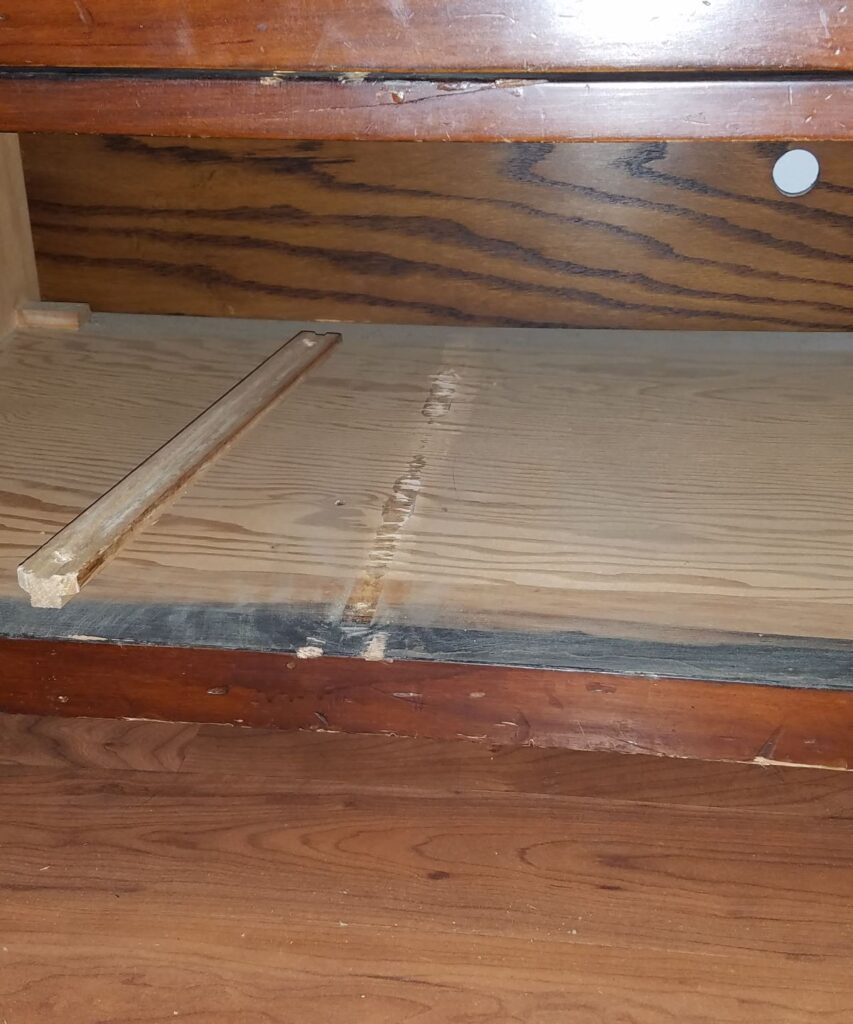 runner removed from drawer space