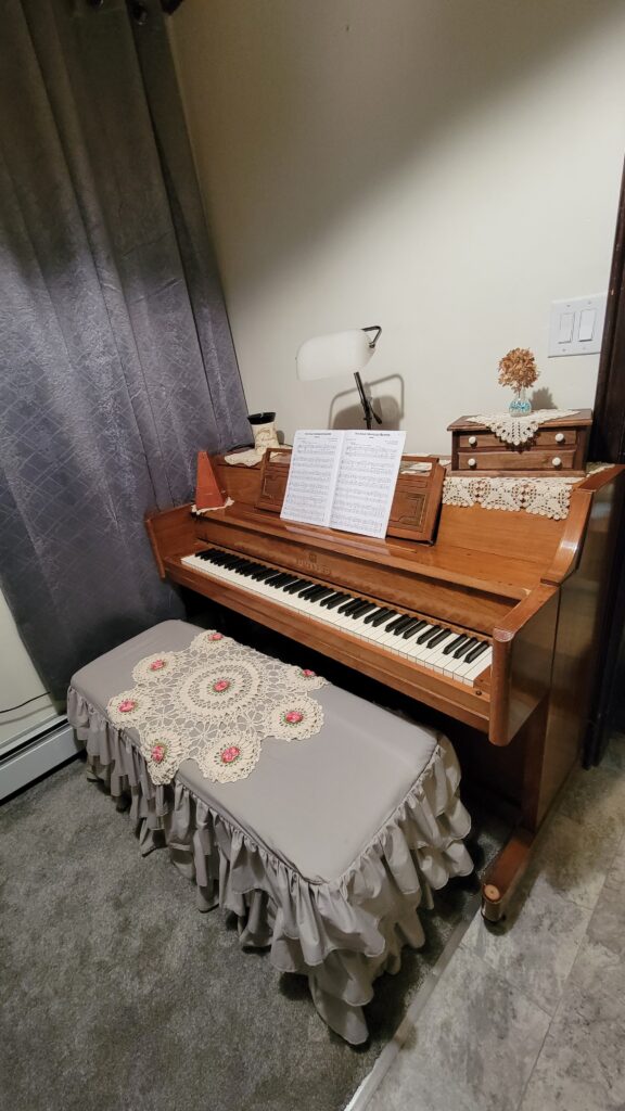 piano room