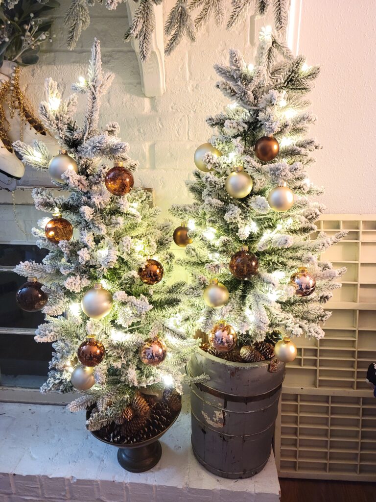 2 mini Christmas trees