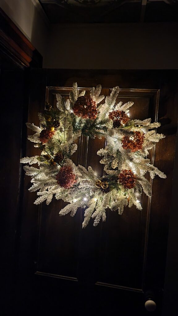 wreath lit up with prelit lights