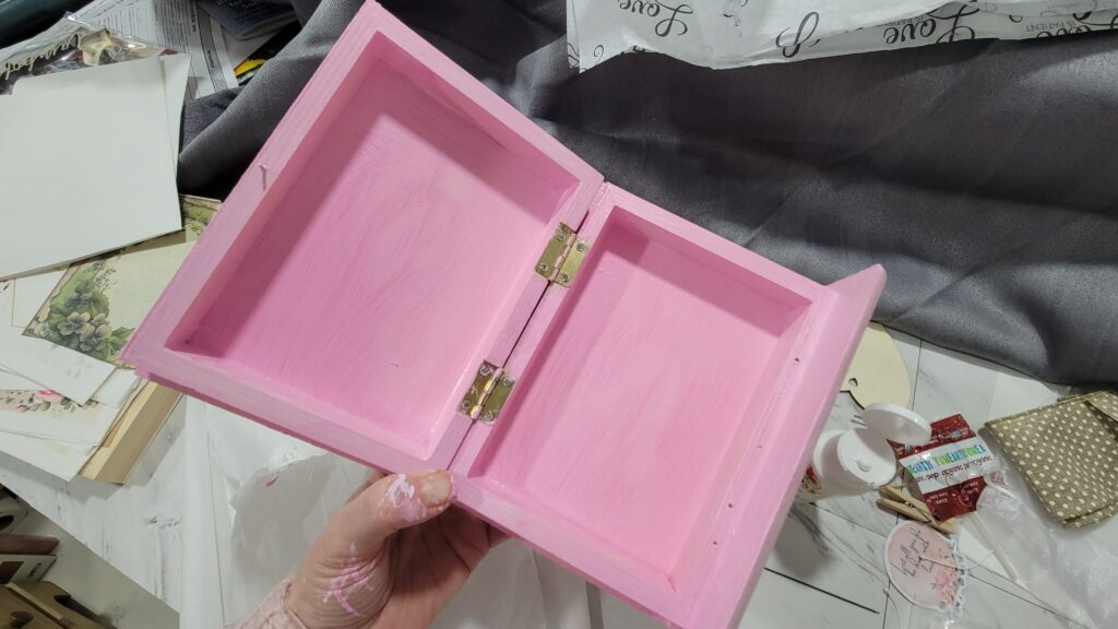 pink wooden box