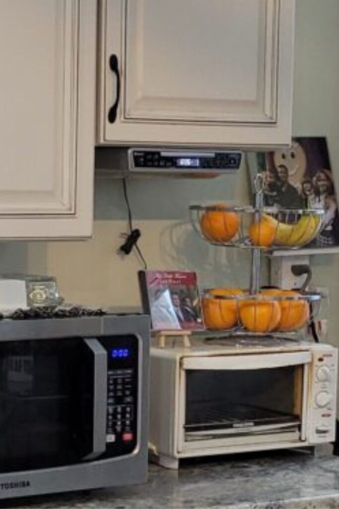 radio under kitchen cabinet