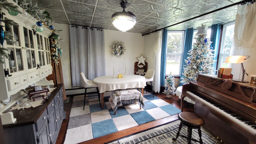 Dining room decorated for Christmas